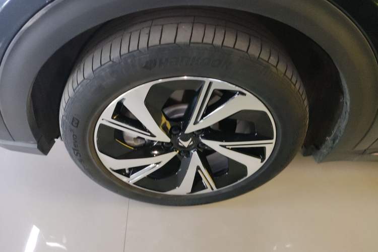 Used ARCFOX Alpha T 2023 480E Forest Edition 160kW Left Front Wheel Hub