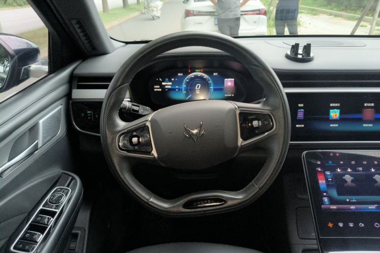 Used ARCFOX Alpha T 2023 480E Forest Edition 175kW Steering Wheel