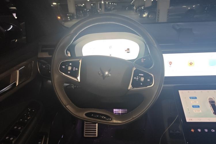 Used ARCFOX Alpha T 2023 688E+ Forest Edition 160kW Steering Wheel