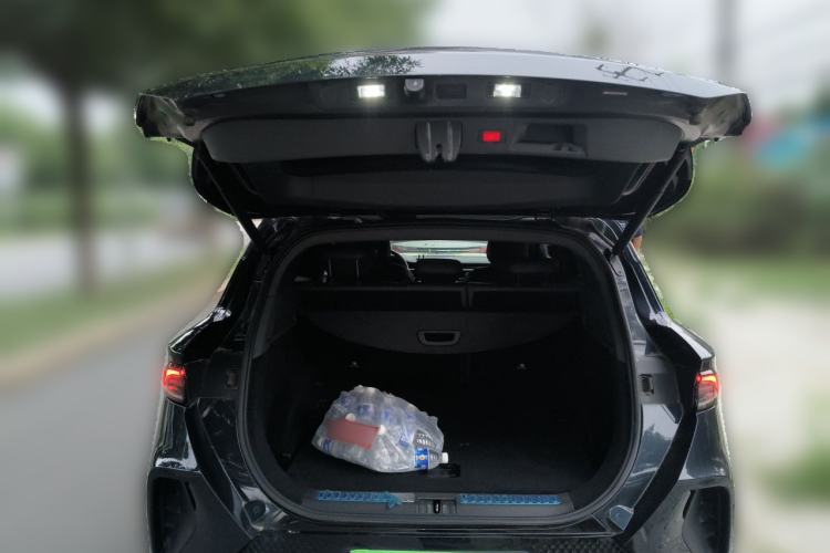 Used ARCFOX Alpha T 2023 480E Forest Edition 175kW Trunk