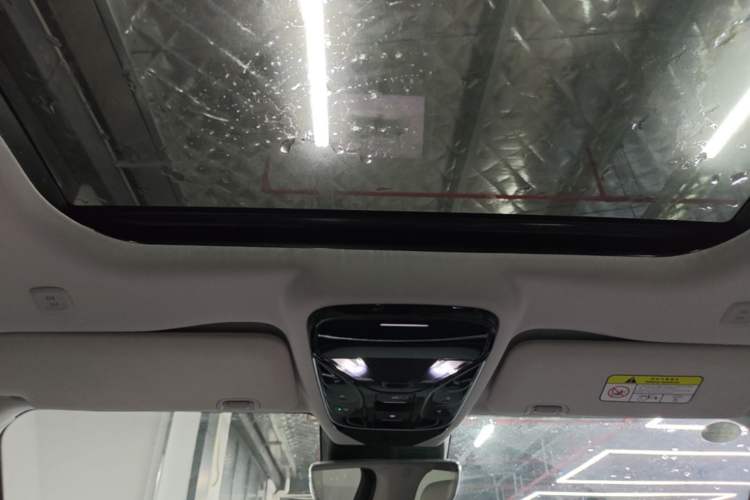 Used ARCFOX Alpha T 2023 688E+ Forest Edition 160kW Headliner