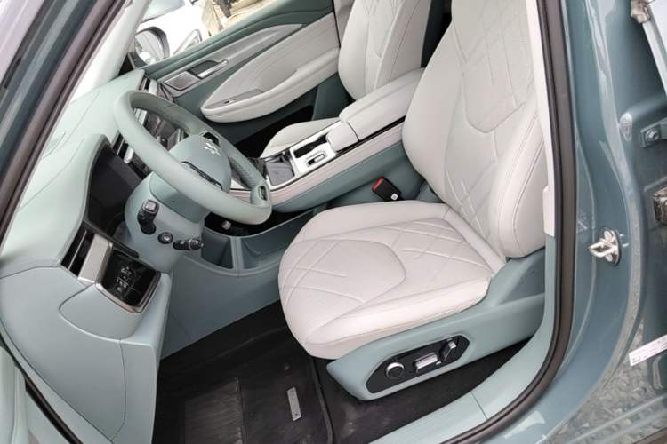 Used ARCFOX Alpha T 2023 688E+ Forest Edition 160kW Left Front Seat