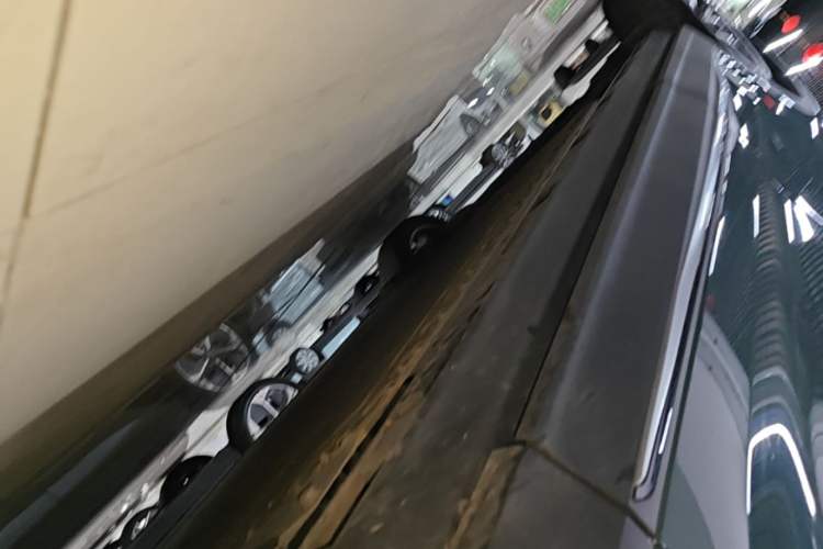 Used ARCFOX Alpha T 2023 480E Forest Edition 175kW Right Side Sill