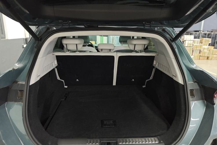 Used ARCFOX Alpha T 2023 688E+ Forest Edition 160kW Trunk