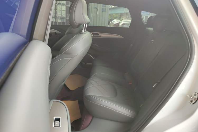 Used ARCFOX Alpha T 2023 688E+ Forest Edition 160kW Interior 4