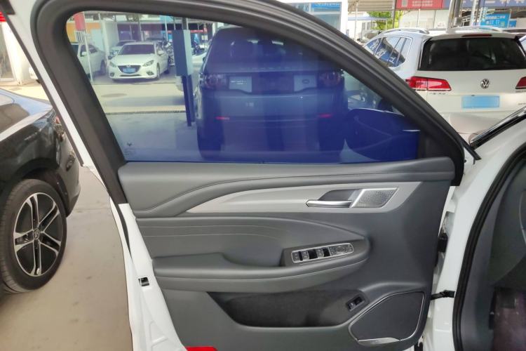 Used ARCFOX Alpha T 2023 688E+ Forest Edition 160kW Interior 7