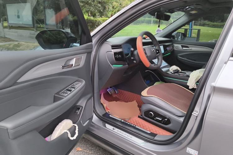 Used ARCFOX Alpha T 2023 688E+ Forest Edition 160kW Driver Seat