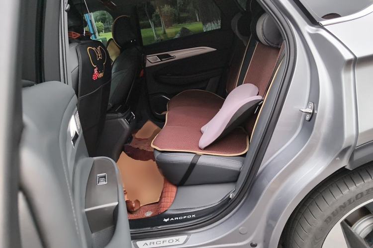 Used ARCFOX Alpha T 2023 688E+ Forest Edition 160kW Left Rear Seat