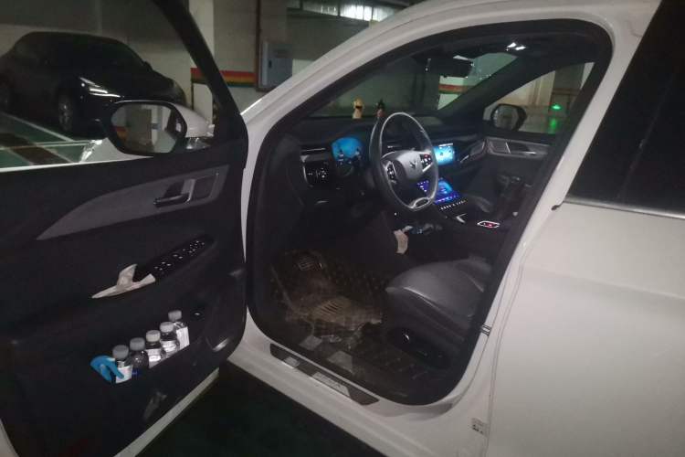 Used ARCFOX Alpha T 2023 480E Forest Edition 160kW Driver Seat
