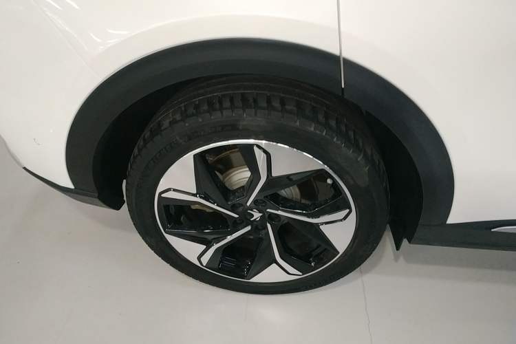 Used ARCFOX Alpha T 2023 688E+ Forest Edition 160kW Exterior 8