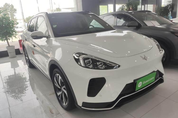 Used ARCFOX Alpha T 2023 480 Forest Edition 175kW Front Right 45 Deg