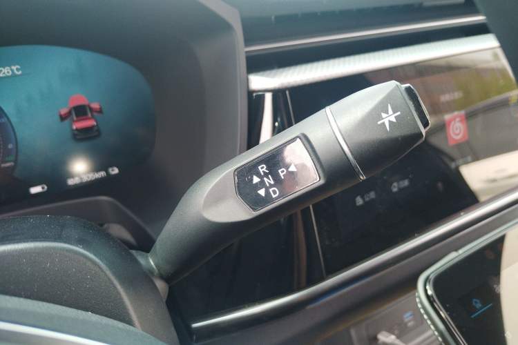 Used ARCFOX Alpha T 2023 480E Forest Edition 160kW Gear Lever