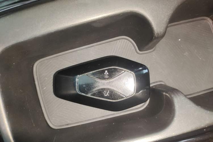 Used ARCFOX Alpha T 2023 480 Forest Edition 175kW Interior 1
