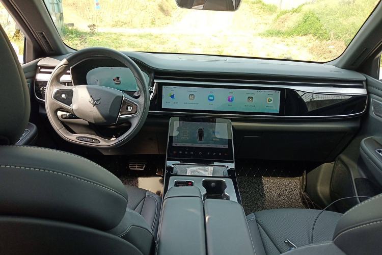 Used ARCFOX Alpha T 2023 480E Forest Edition 175kW Interior 2