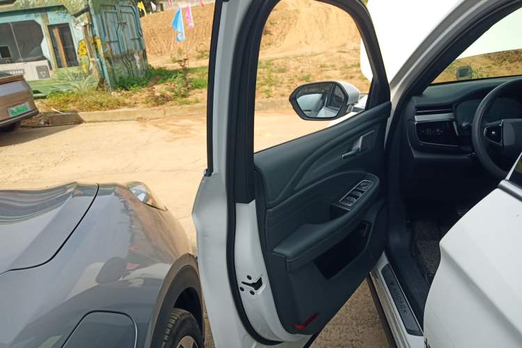 Used ARCFOX Alpha T 2023 480E Forest Edition 175kW Interior 7