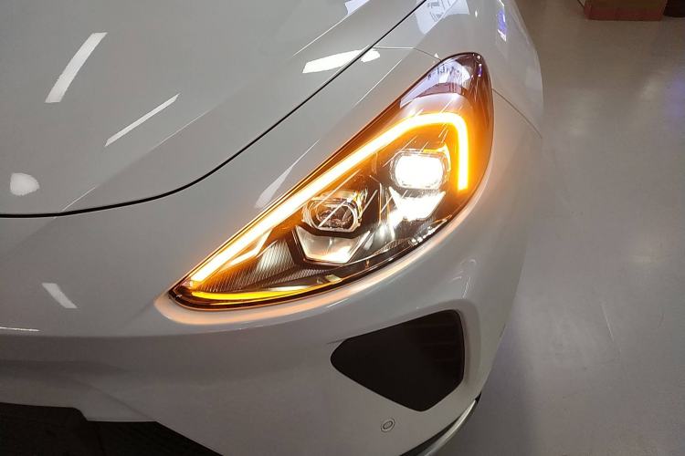 Used ARCFOX Alpha T 2023 688E+ Forest Edition 160kW Left Front Headlight