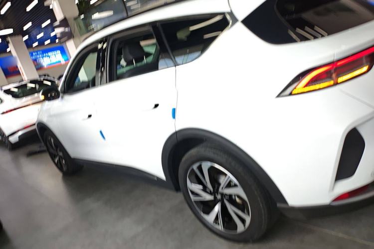 Used ARCFOX Alpha T 2023 480 Forest Edition 175kW Left Side