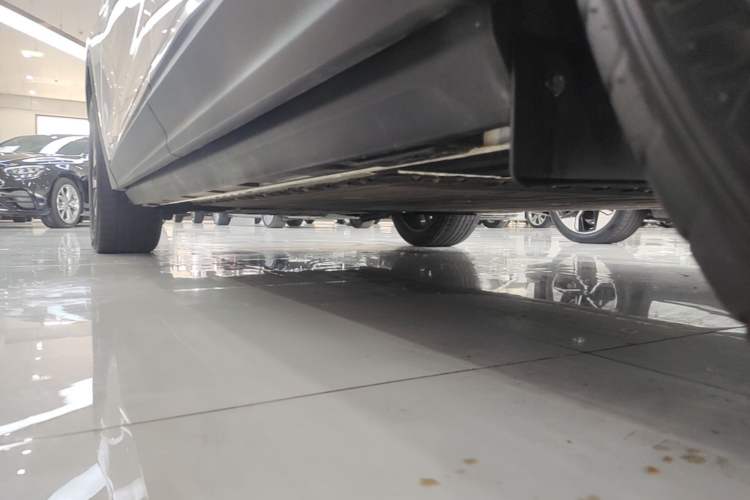 Used ARCFOX Alpha T 2023 480 Forest Edition 175kW Left Side Sill