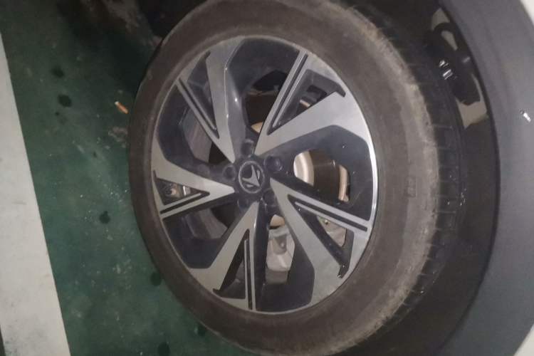 Used ARCFOX Alpha T 2023 480E Forest Edition 160kW Right Front Wheel Hub