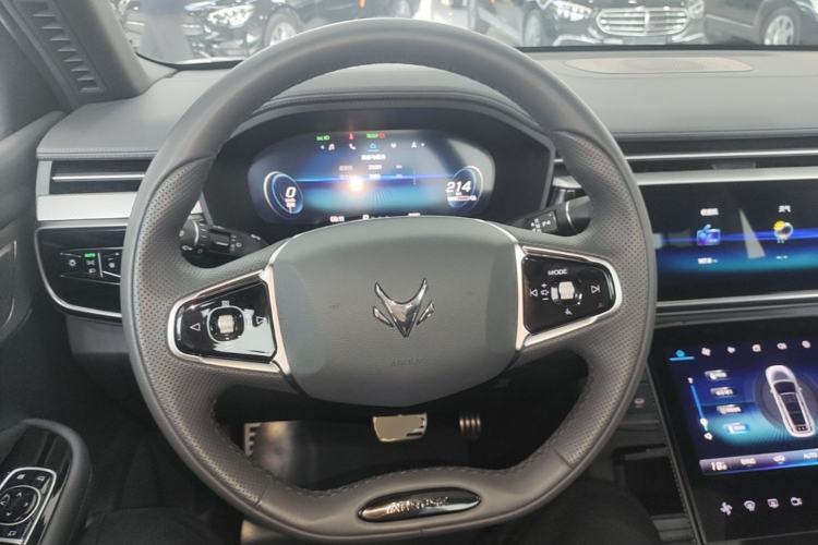 Used ARCFOX Alpha T 2023 480 Forest Edition 175kW Steering Wheel