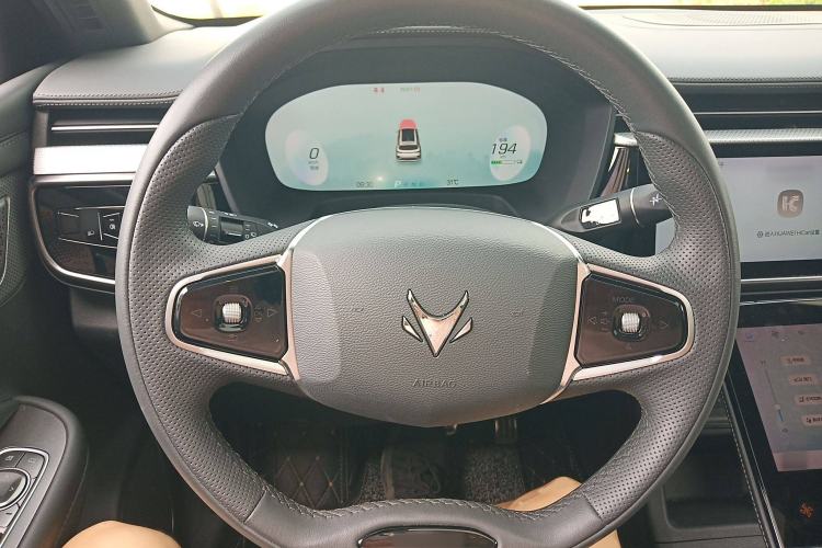 Used ARCFOX Alpha T 2023 480E Forest Edition 175kW Steering Wheel