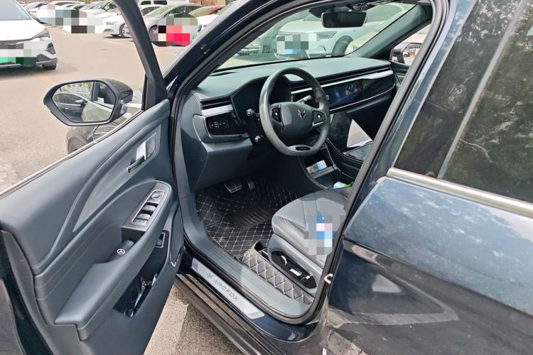 Used ARCFOX Alpha T 2024 688E+ Forest Edition PRO 160kW Driver Seat