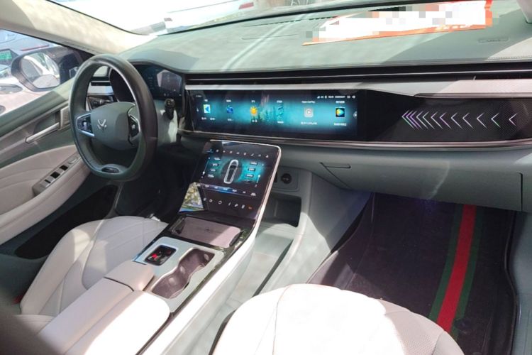 Used ARCFOX Alpha T 2024 618E Forest Edition PRO 175kW Center Console