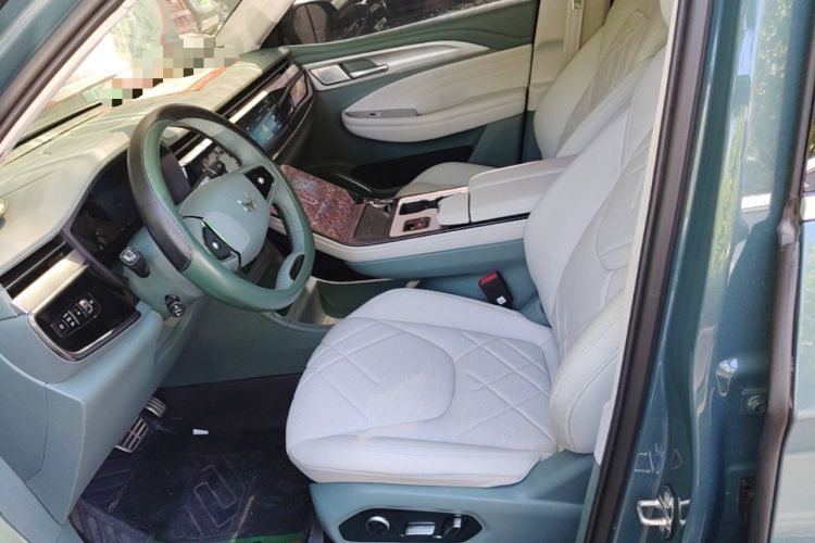 Used ARCFOX Alpha T 2024 618E Forest Edition PRO 175kW Left Front Seat