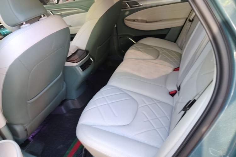 Used ARCFOX Alpha T 2024 618E Forest Edition PRO 175kW Left Rear Seat