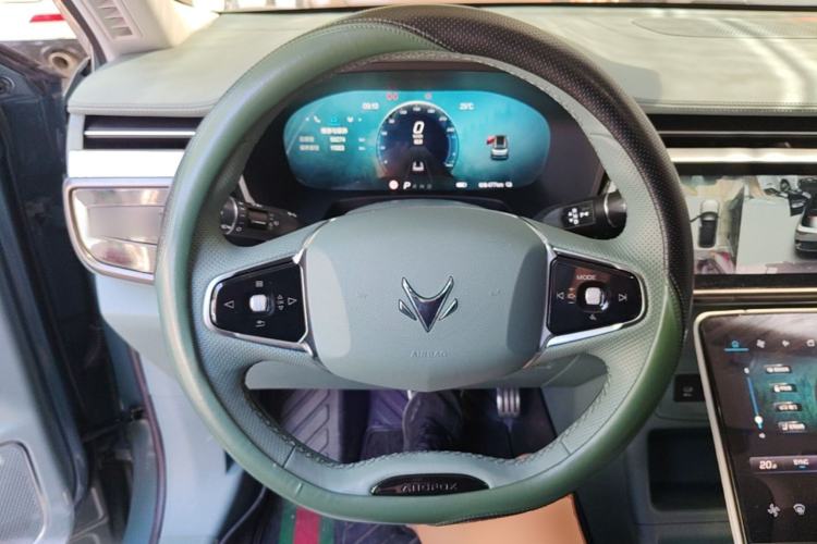 Used ARCFOX Alpha T 2024 618E Forest Edition PRO 175kW Steering Wheel