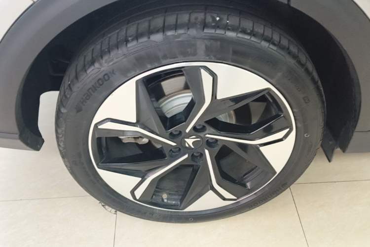 Used ARCFOX Alpha T 2024 618E Forest Edition PRO 175kW Right Rear Wheel Hub