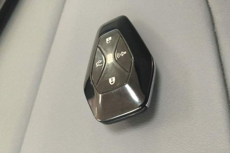 Used ARCFOX Alpha T 2024 618E Forest Edition PRO 175kW Vehicle Key