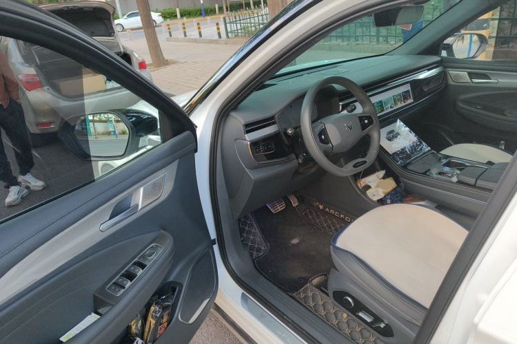 Used ARCFOX Alpha T 2024 688E+ Forest Edition PRO 160kW Driver Seat