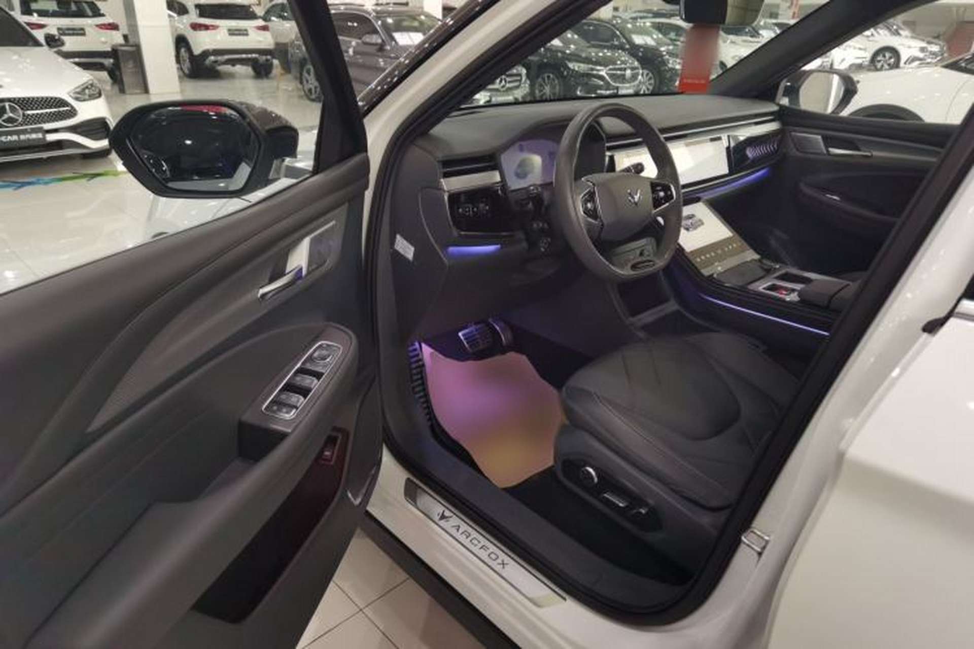 Used ARCFOX Alpha T 2024 688E+ Forest Edition PRO 160kW Driver Seat