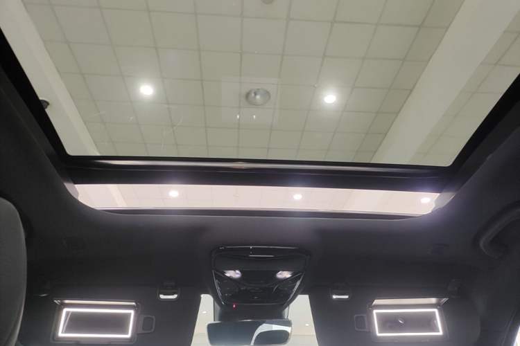 Used ARCFOX Alpha T 2024 688E+ Forest Edition PRO 160kW Headliner