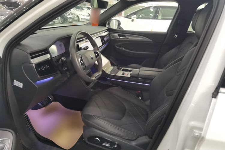 Used ARCFOX Alpha T 2024 688E+ Forest Edition PRO 160kW Left Front Seat