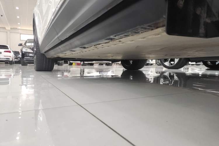 Used ARCFOX Alpha T 2024 688E+ Forest Edition PRO 160kW Left Side Sill