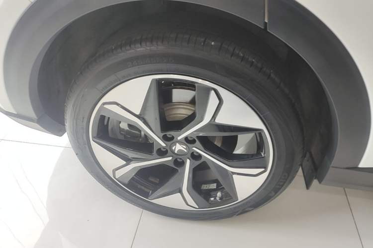 Used ARCFOX Alpha T 2024 688E+ Forest Edition PRO 160kW Right Rear Wheel Hub