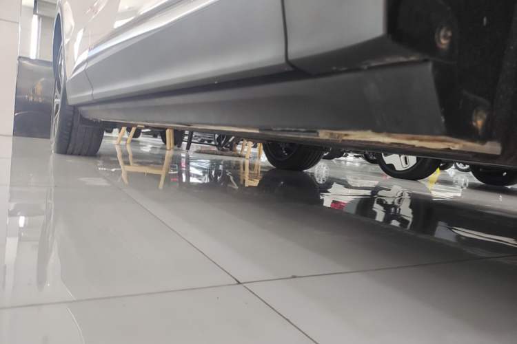 Used ARCFOX Alpha T 2024 618E Forest Edition PRO 175kW Right Side Sill