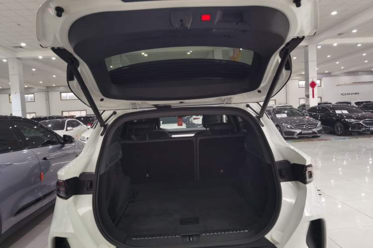 Used ARCFOX Alpha T 2024 688E+ Forest Edition PRO 160kW Trunk
