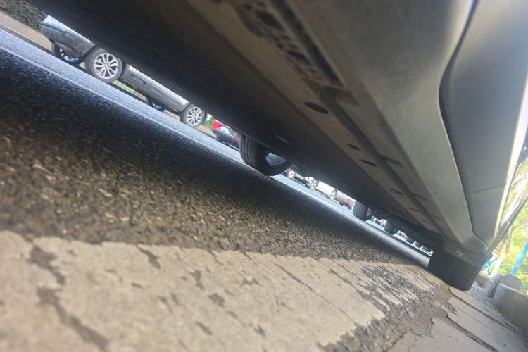 Used ARCFOX Alpha T5 2024 520 MAX Chassis Rear Right