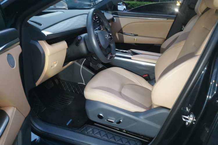 Used ARCFOX Alpha T5 2024 520 MAX Interior 3