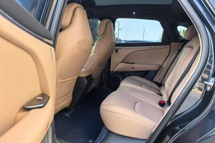 Used ARCFOX Alpha T5 2024 520 MAX Interior 3