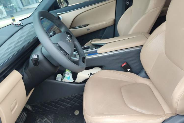 Used ARCFOX Alpha T5 2024 520 MAX Left Front Seat