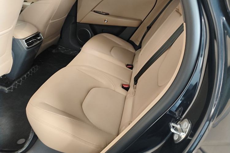 Used ARCFOX Alpha T5 2024 520 PRO Left Rear Seat