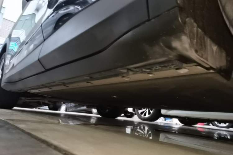 Used ARCFOX Alpha T5 2024 520 MAX Left Side Sill