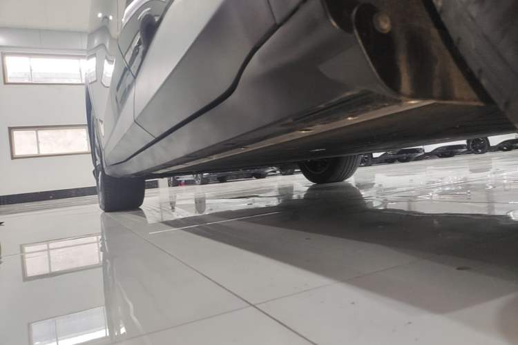 Used ARCFOX Alpha T5 2024 520 MAX Left Side Sill