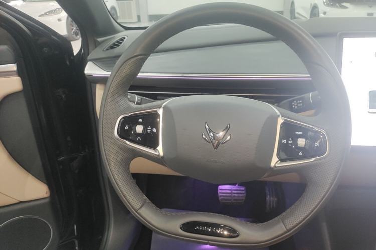 Used ARCFOX Alpha T5 2024 520 MAX Steering Wheel
