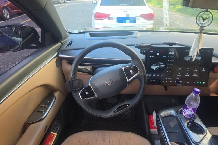 Used ARCFOX Alpha T5 2024 520 MAX Steering Wheel