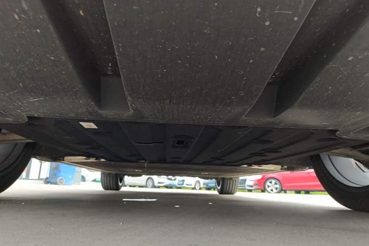 Used ARCFOX Alpha T5 2024 660 MAX Chassis Front
